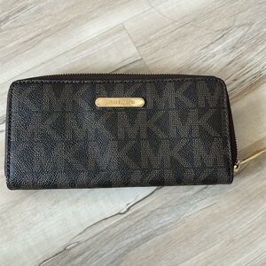 Michael Kors wallet